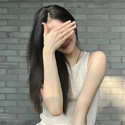 暴雨寒梅